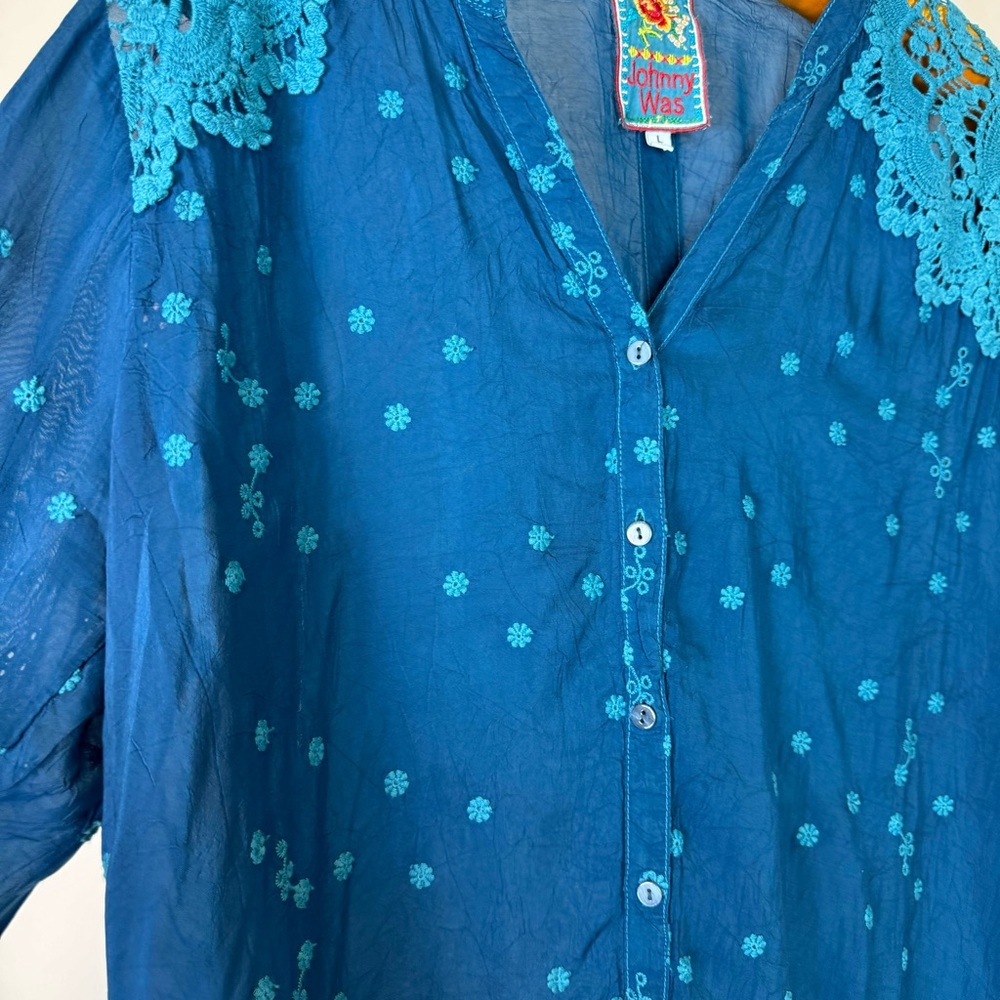 Johnny Was lace shoulder embroidered Blouse - Picture 8 of 9